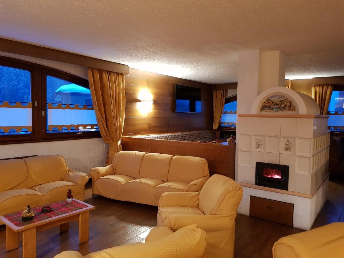 Hotel Alle Tre Baite Santa Caterina Valfurva Luaran gambar
